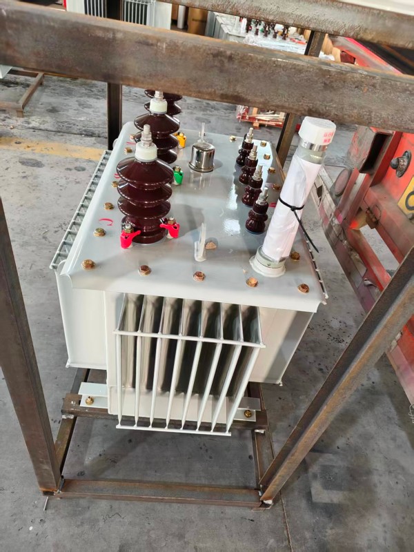 S13‑1000kVA <a href='https://weidu.xdbyq.cn/youjinshi/' target='_blank' title='魏都油浸式变压器'><strong>魏都油浸式变压器</strong></a> 大型厂区 S13 魏都魏都魏都油浸式变压器 S13‑1000kVA 魏都魏都魏都油浸式变压器 大型厂区 S13 魏都魏都魏都油浸式变压器